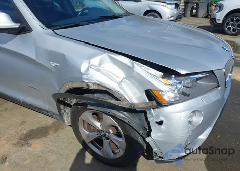 2011 BMW X3 xDrive28I z USA, uszkodzony, nr VIN 5UXWX5C54BL710383